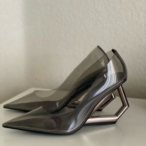 Fashionova Luxe clear pumps